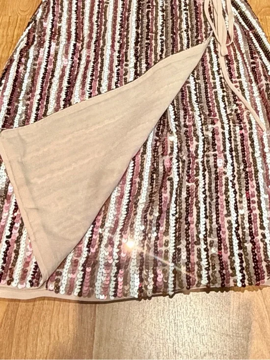 BCBGAMAXAZRIA Women’s Multi Color Sequin V-Neck Stripped Wrap Dress Size 2 - Picture 4 of 11